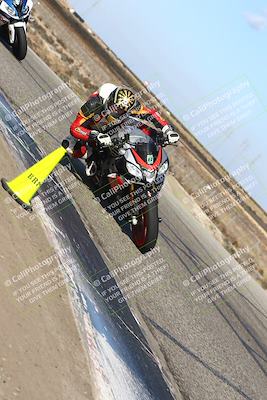 media/Nov-03-2024-TrackDaz (Sun) [[44580f4982]]/B Group/120pm (Grapevine)/